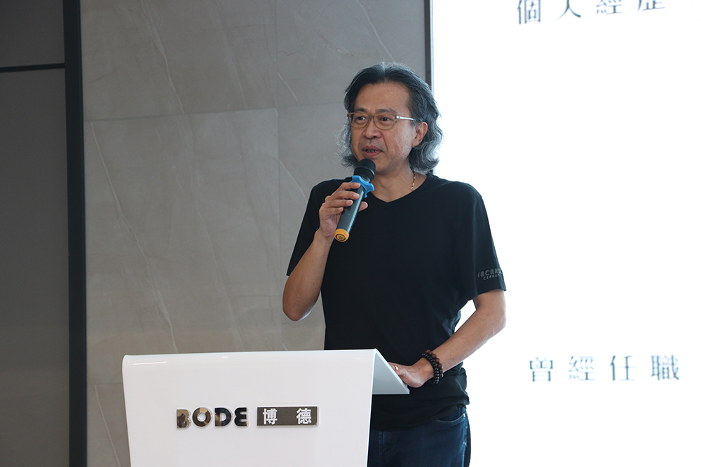 草莓视频下载黄瓷砖VS朱柏仰